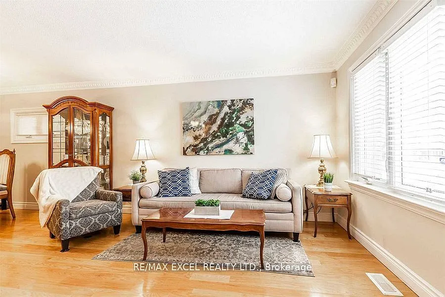 4 bed, $3,500 — Photo 4