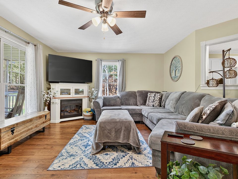 13th image of this home