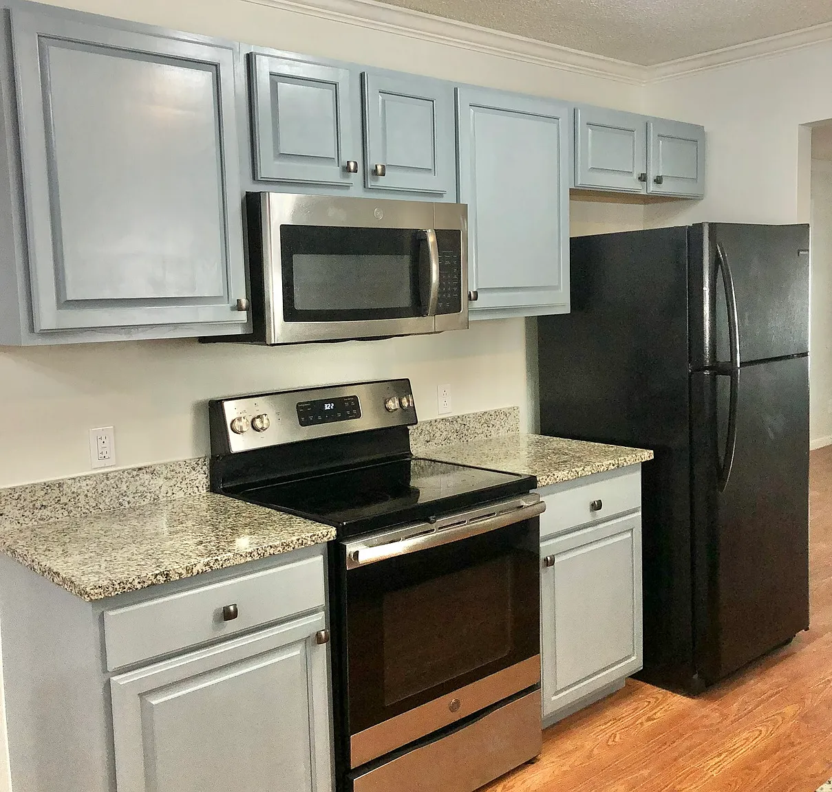 3 bed, 1260 sqft, $1,940 — Photo 4