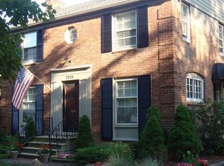 2619 Essex St, Royal Oak, MI 48073