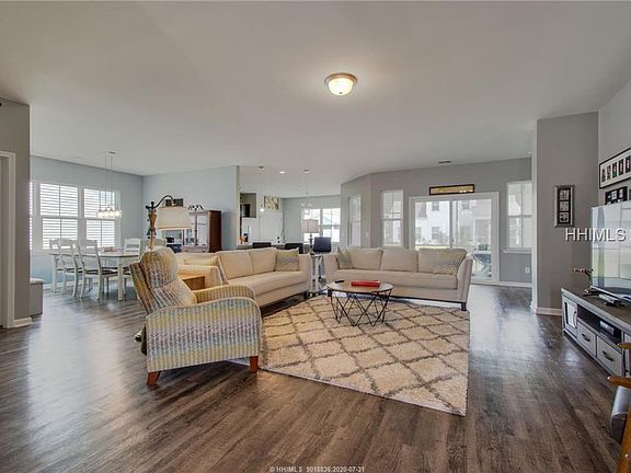5th image of 89 Wyndham Dr
