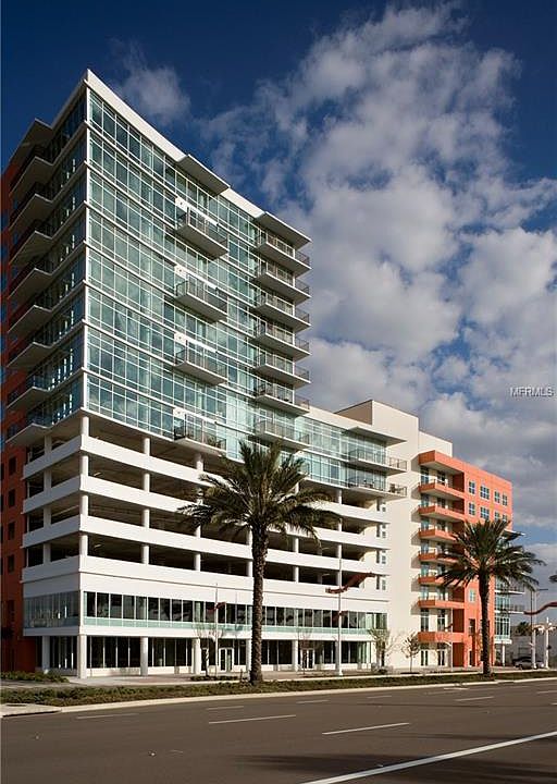 1st image of 1120 E Kennedy Blvd Unit 915