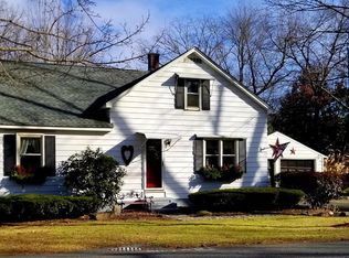 28 Dwight St, Hatfield, MA 01038