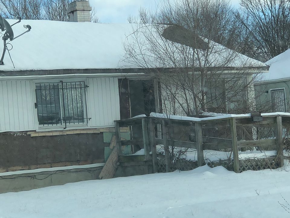 1st image of 6808 Cecil Dr