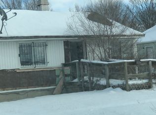 6808 Cecil Dr, Flint, MI 48505