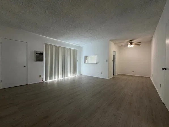 11940 Dorothy St #7, Los Angeles, CA 90049