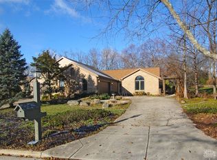 2025 Old Falls Dr, Vandalia, OH 45377