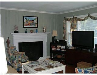 2nd image of 8 Meadow Dr