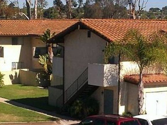 2nd image of 412-424 Plymouth Dr #24