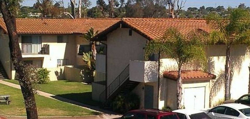 1st image of 412-424 Plymouth Dr #24