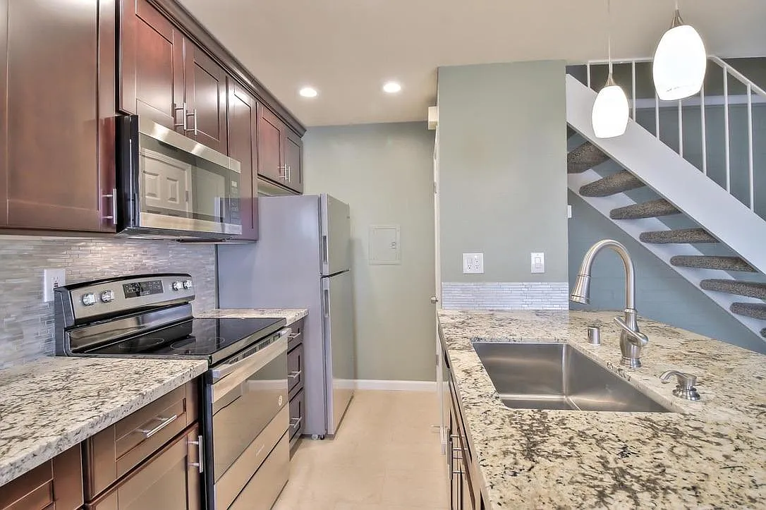 Building Photo - 5518 Judith St #3