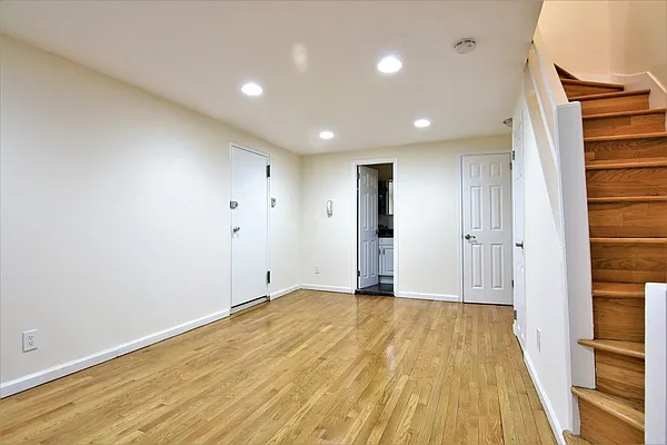 Rented by JK Dansar Corp | media 10