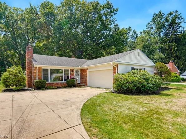 23869 Bonny Bank Dr, Westlake, OH 44145