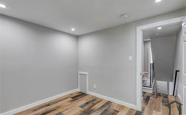 2021 W Oxford St — Photo 25