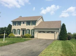 3015 Spring Meadow Cir, Austintown, OH 44515