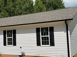 641 Oak Summit Rd, Winston Salem, NC 27105