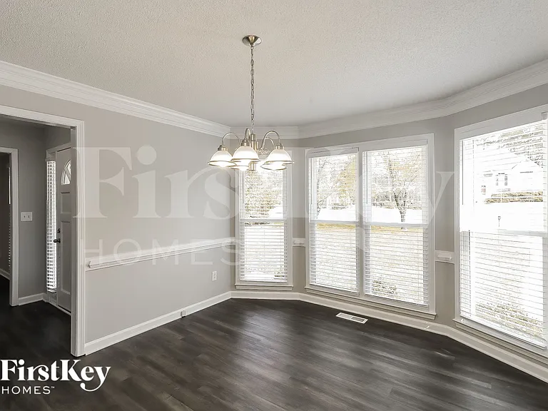 20 Abbey Ln — Photo 6