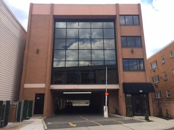 319 Palisade Ave APT 301, Cliffside Park, NJ 07010