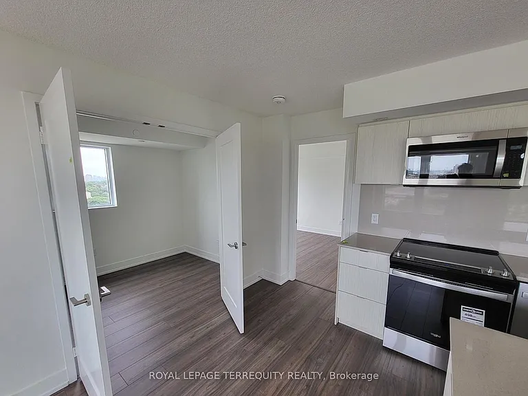 10 Eva Rd #906 — Photo 21