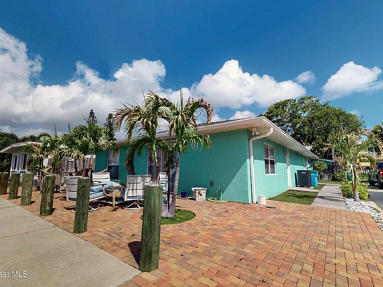 234 Johnson Ave — Photo 2