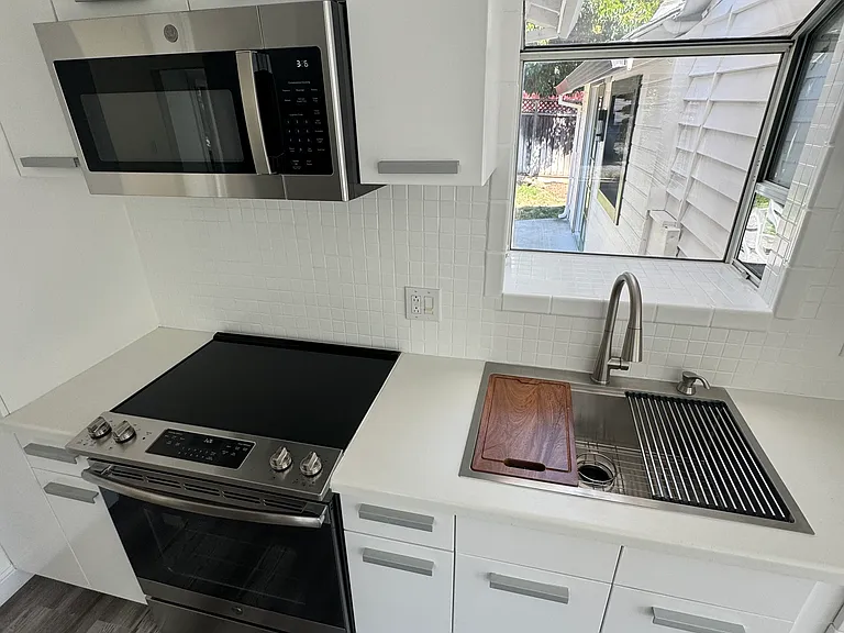 1426 Hicks Ave — Photo 8