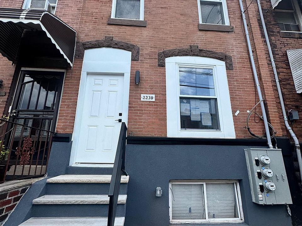 1st image of 2236 Moore St #1