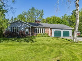 30 Saratoga Avenue, Bangor, ME 04401