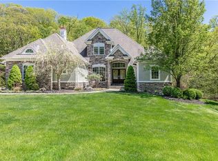 7327 Highbluff Ct, Concord Township, OH 44077