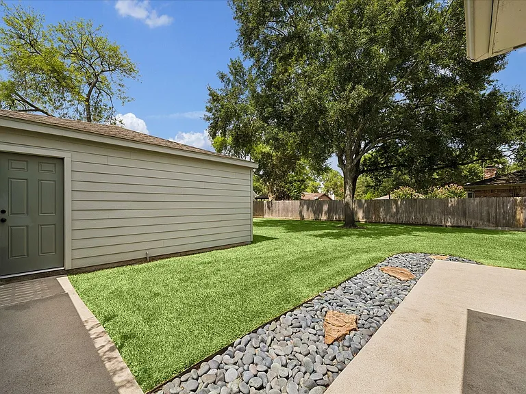 12322 Nova Ct — Photo 29