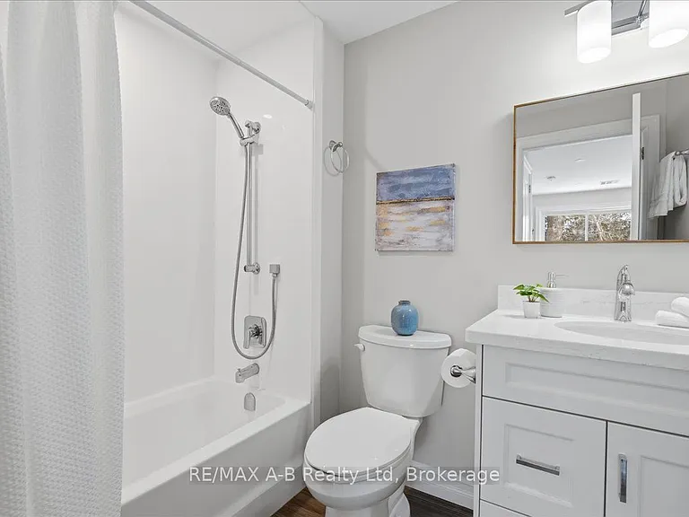 100 Gordon St #103 — Photo 17