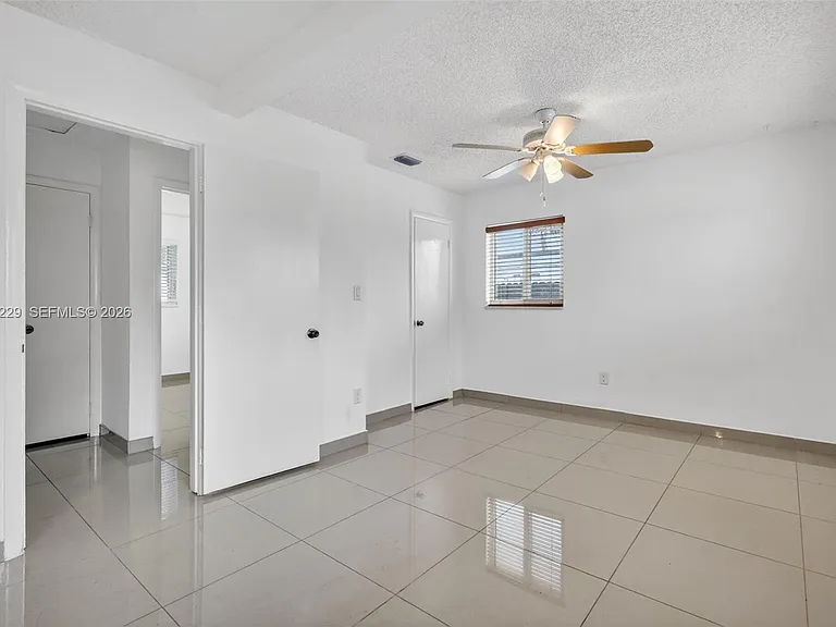 17001 NW 53rd Ct — Photo 27