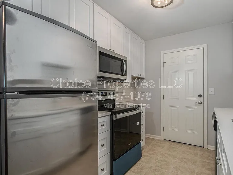 2611 Holton Ave #2 — Photo 20