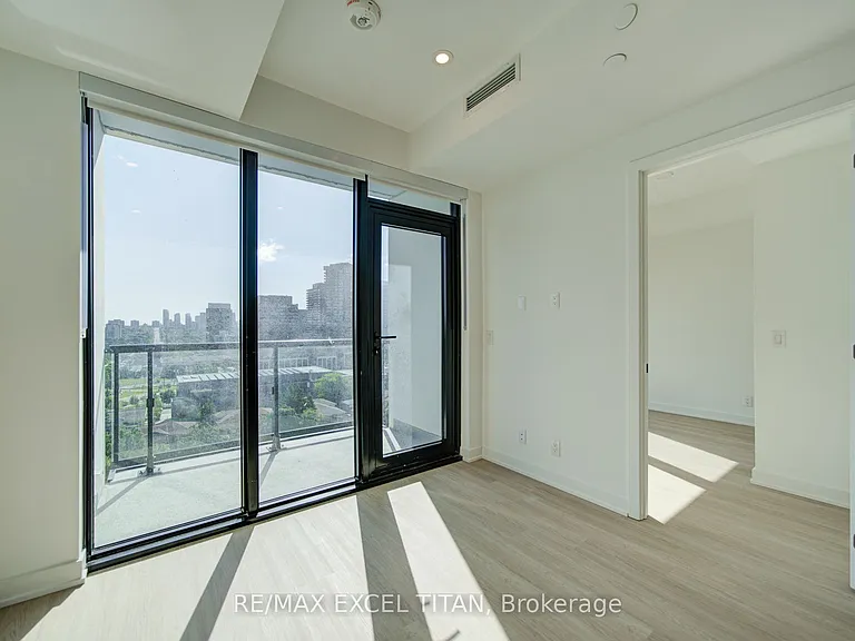 699 Sheppard Ave E #1115 — Photo 23