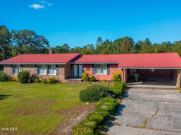 62 Pine Top Lane, Whiteville, NC 28472