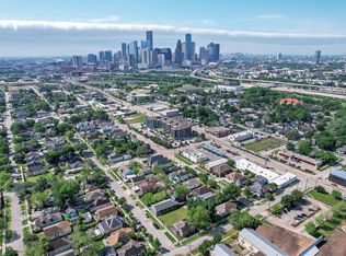 2119 Everett St, Houston, TX 77009
