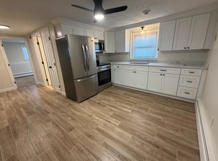 143 Reservoir Ave APT 2, Lincoln, RI 02865