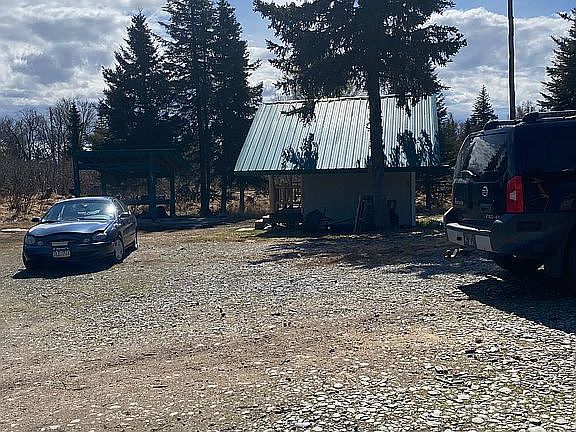 2nd image of 14145 Sterling Hwy