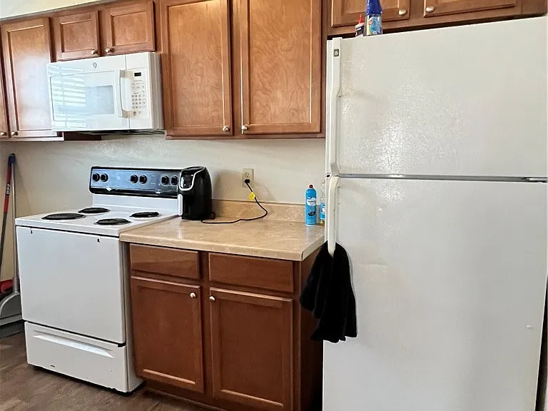 2406 Toro Ln #D — Photo 7