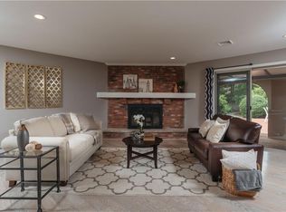 120 Brisas Cir, East Greenwich, RI 02818