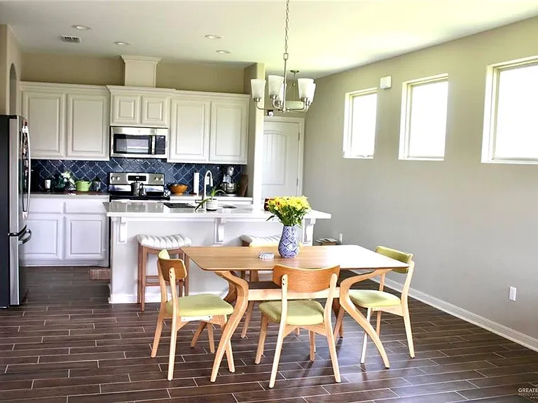 708 S Tecate Dr — Photo 3
