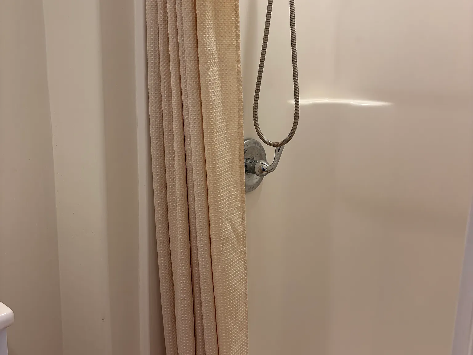 1 bed, 250 sqft, $1,400 — Photo 4