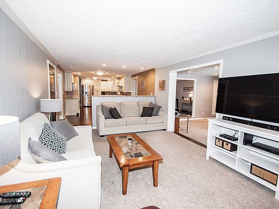 5th image of 3914 Northwood Ln