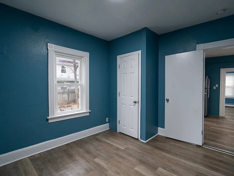 87 What Cheer Ave — Photo 6
