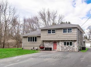 7 Wishers Ln, Spring Valley, NY 10977