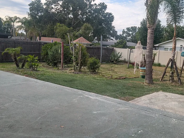 4550 Debbie Ln — Photo 2
