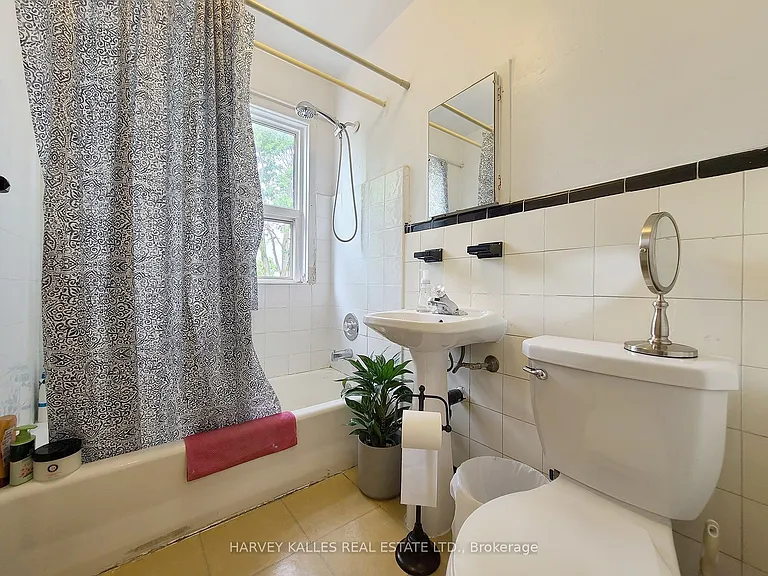 2434 Keele St #9 — Photo 8