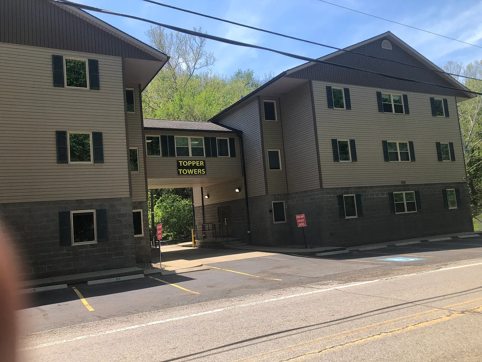 4 bed, $400 — Photo 2