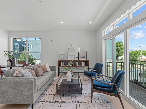 3rd image of 10 Seawell Ave #101