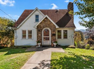 90 High St, Canton, NC 28716