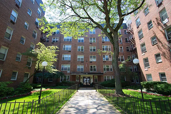 Sold by Tom Crimmins Realty LTD  | media 14